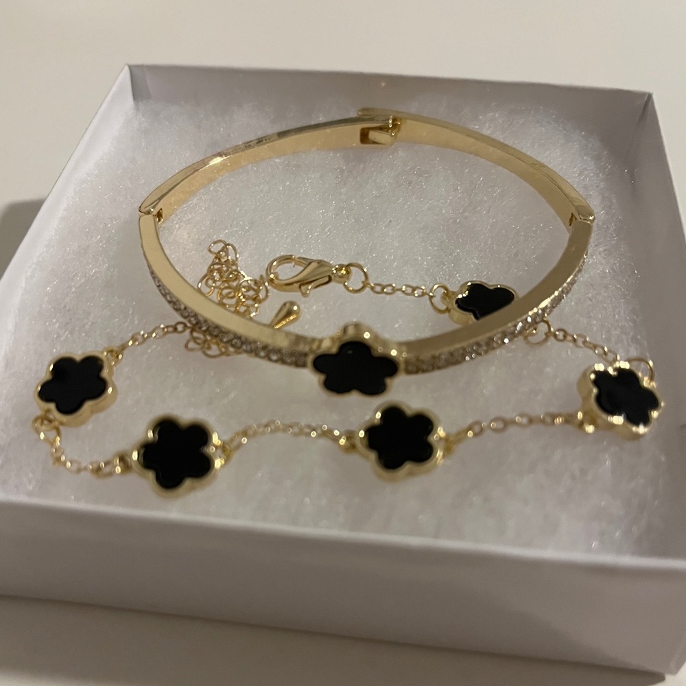 On Sale.     2 piece set back and gold